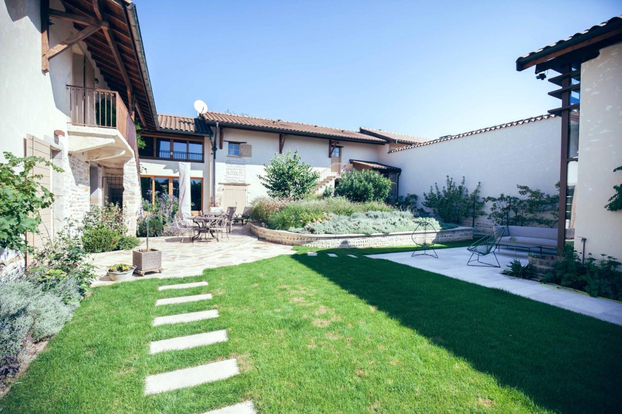 Le Relais De La Godasse Reyrieux Exterior photo